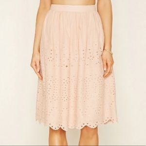 2/$25 Forever 21 Blush Pink Eyelet Midi Skirt 🌸